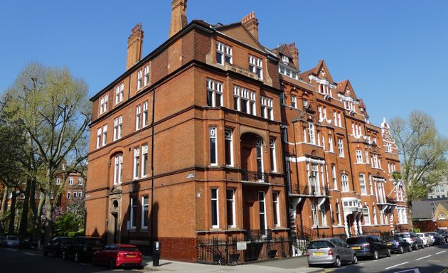 Photo of Squarepoint Chartered Surveyors North London