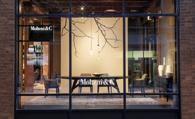 Photo of Molteni&C Flagship Store