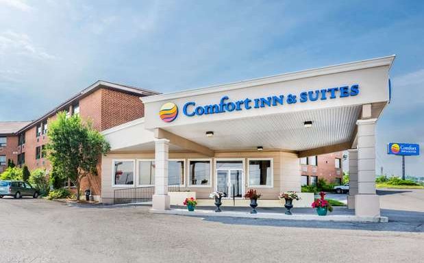 Photo of Comfort Inn & Suites
