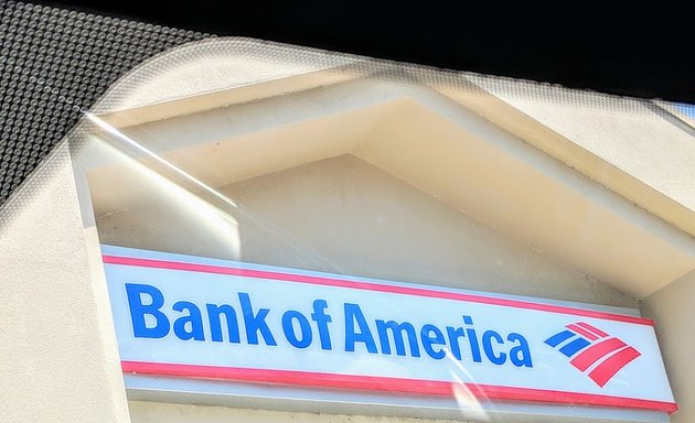 Photo of Bank of America (with Drive-thru services)