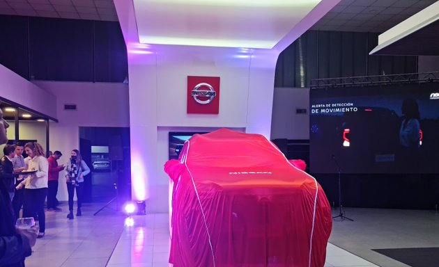 Foto de Neostar NISSAN Rosario