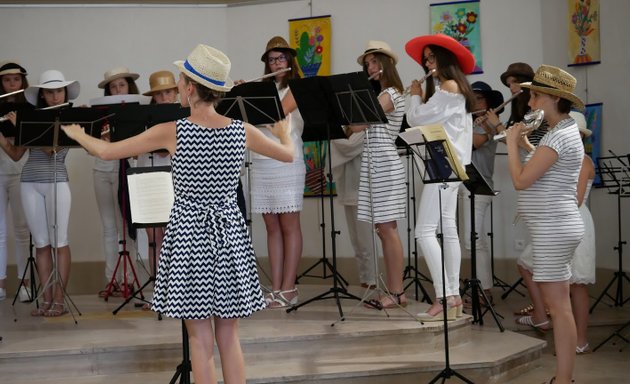 Photo de Cours Flute Lyon - Professeur de flûte traversière et de solfège.