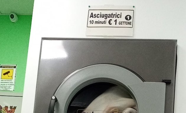 foto Lavanderia Azzurra Self Service A Gettoni