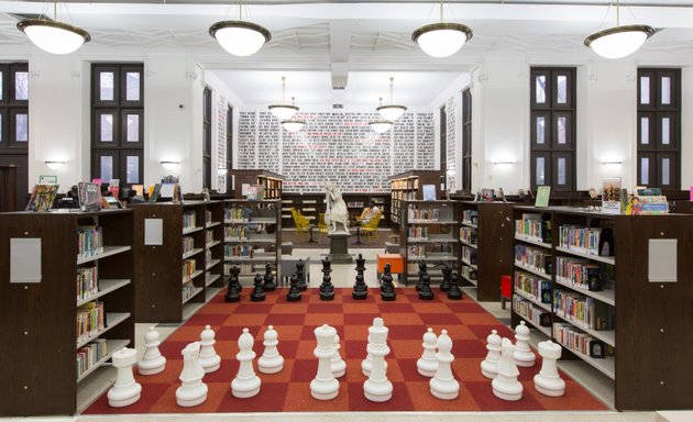 Photo of Stone Avenue Library