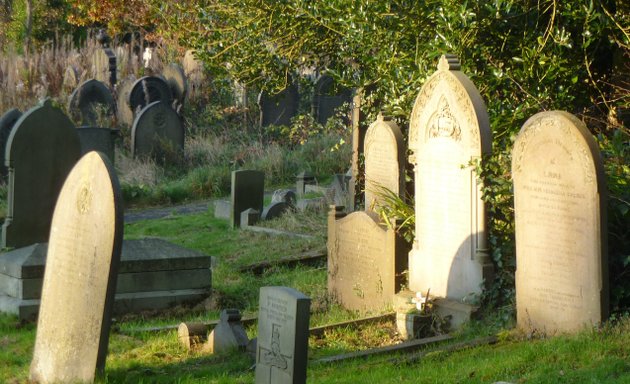 Photo of St Mary's Cemetery, Walkley