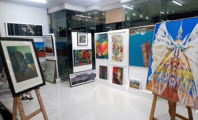 Photo of Artdesade Gallery