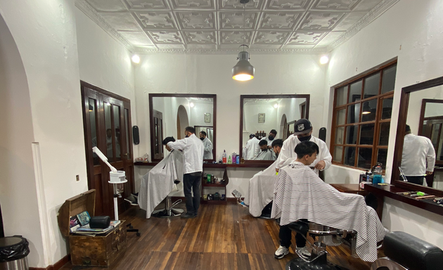 Foto de Paz Y Miño Barber Shop