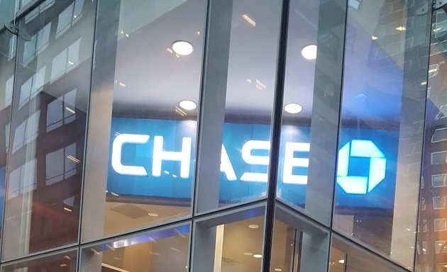 Photo of Chase Bank