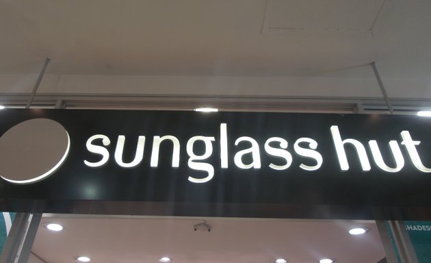 Photo of Sunglass Hut