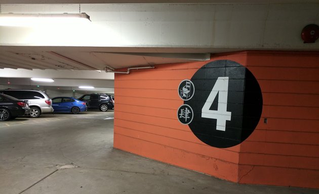 Photo of CPA Lot 40 Parkade (5 Ave)