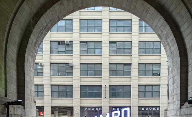 Photo of 55 Washington St Garage