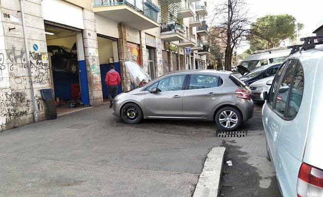 foto Autofficina Luca' Di Luca' Antonio