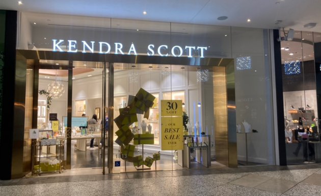 Photo of Kendra Scott