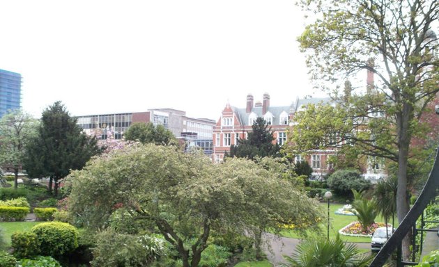 Photo of Queen's Gardens