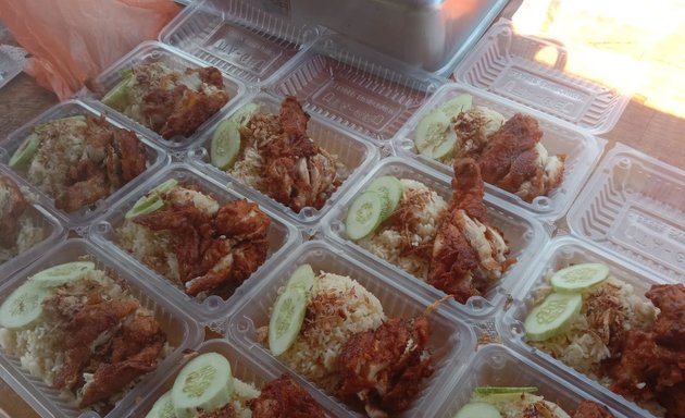 Photo of Gerai nasi ayam alang