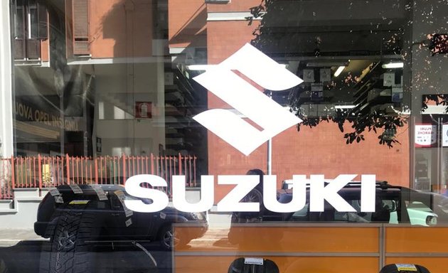 foto Marinauto Srl - Suzuki Riparatore Autorizzato