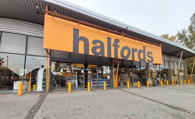 Photo of Halfords - Nuthall Road Nottingham (Nottingham)