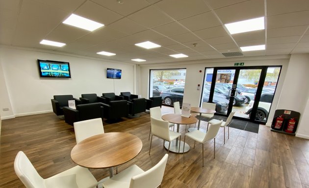 Photo of Berry Chiswick BMW & MINI Service Centre