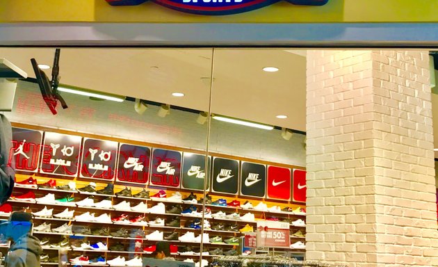 Photo of Champs Sports