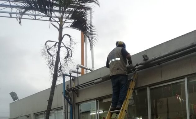 Foto de FRIO INDUSTRIAL APLICADO EIRL - Refrigeración - Aire Acondicionado - Senatinos Frigoristas