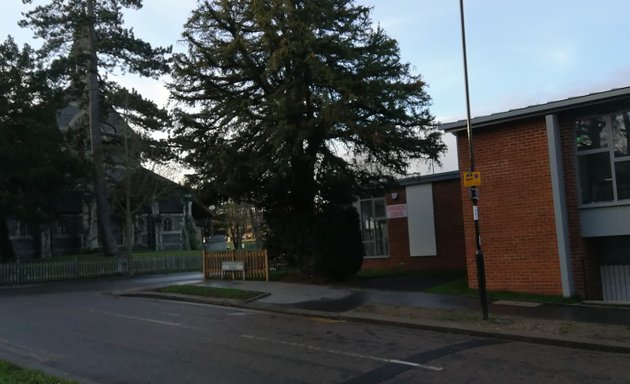 Photo of St Peter's Primary School, South Croydon