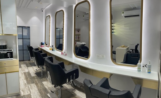 Photo of The Glam Manor - Hair Salon