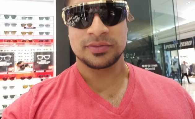 Photo of Sunglass Hut