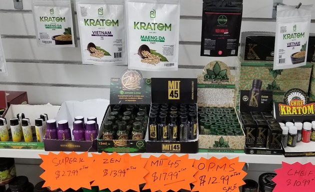 Photo of Kratom Vapor CBD Shop 2