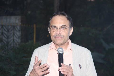 Photo of Dr. Akshay Mehta