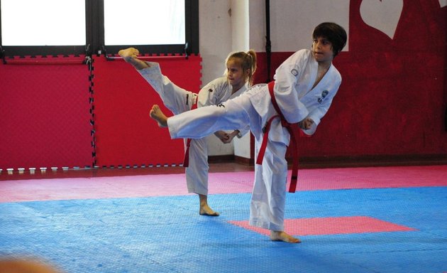 foto Extreme Fighters Roma - Team Master Minotti- Taekwon-Do/Kickboxing/Difesa Personale