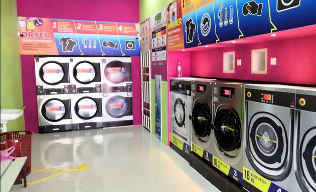 Photo of Spinzone Laundry Simpang Ampat