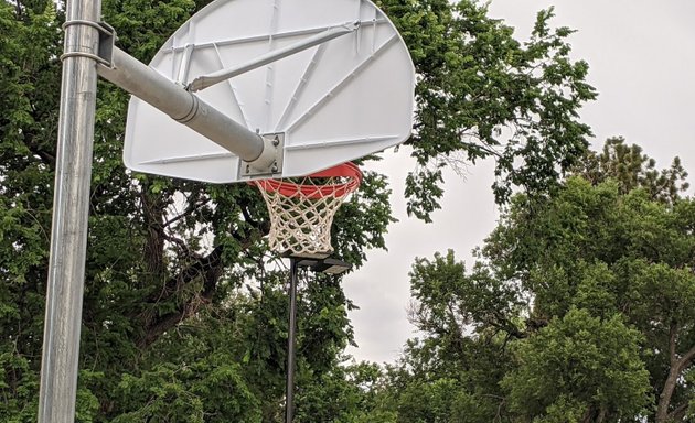 Photo of Washington Park Basketball Courts