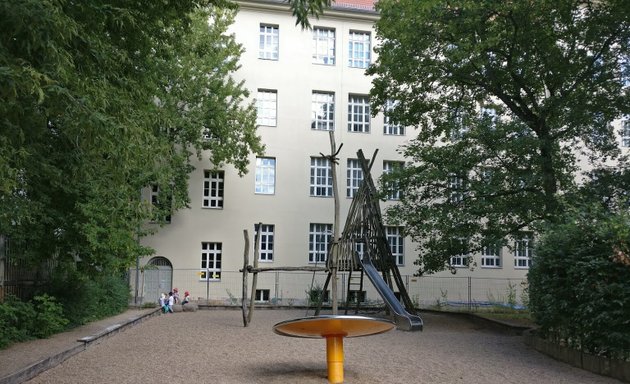 Foto von Steinspielplatz