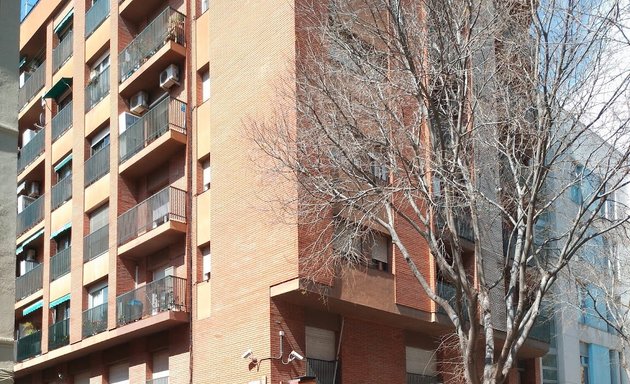 Foto de Comisaría Policía Nacional - Gran de Sant Andreu