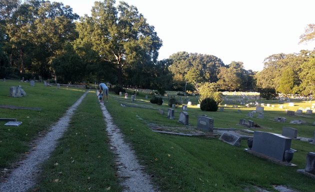Photo of East View Cemetery