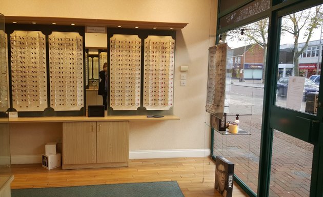 Photo of DW Roberts Opticians, Bletchley