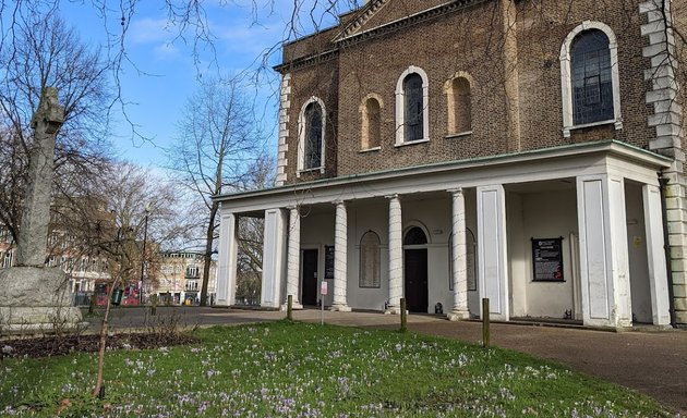 Photo of Holy Trinity Churchyard