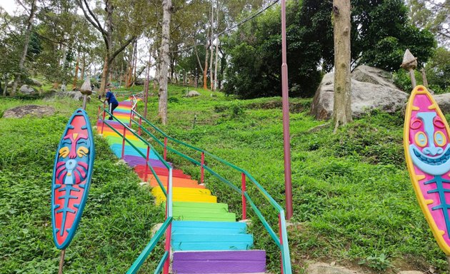 Photo of 328阶梯 - Rainbow Ladder