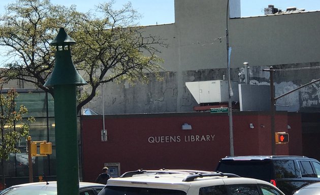 Photo of Queens Public Library at Sunnyside Library