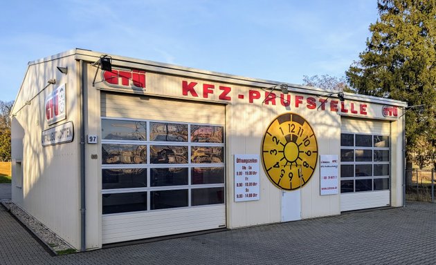 Foto von GTÜ / simaxx KFZ-PRÜFSTELLE