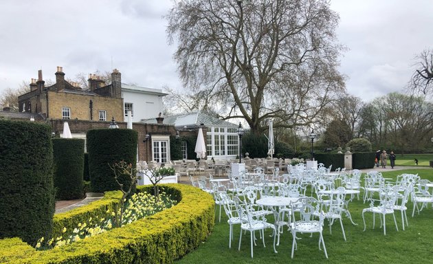 Photo of Hurlingham Park Tennis Courts