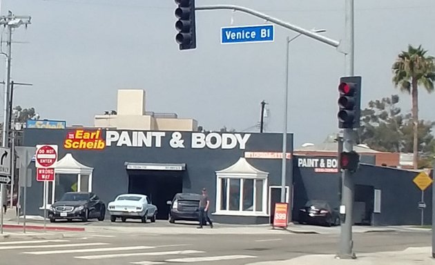 Photo of Earl Scheib Paint & Body