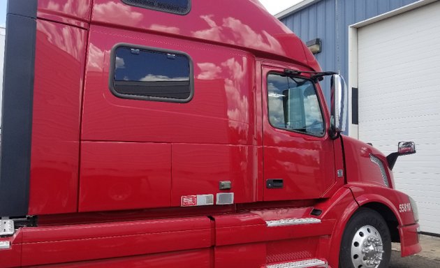 Photo of St Lewis Semi-Truck & Auto Mobile Detailing