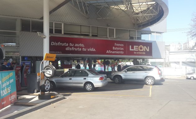 Foto de LEÓN Servicio Automotriz, Estoril. Neumáticos, Frenos, Baterías, Cambio de Aceite