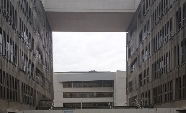 Foto de Polo Judicial – Edificio anexo [Tribunales II]