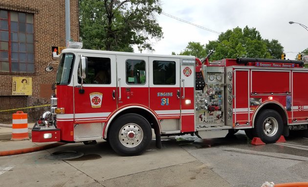 Photo of Baltimore City Fire Department Engine 31 Ambo 3