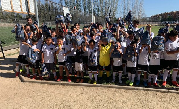 Foto de Escuela de Fútbol Oficial Colo Colo Del Este - Newen