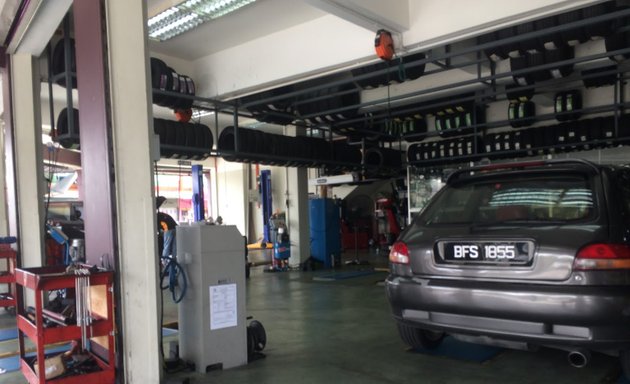 Photo of Tyreplus - LNP Autocare Sdn Bhd Sek. 7