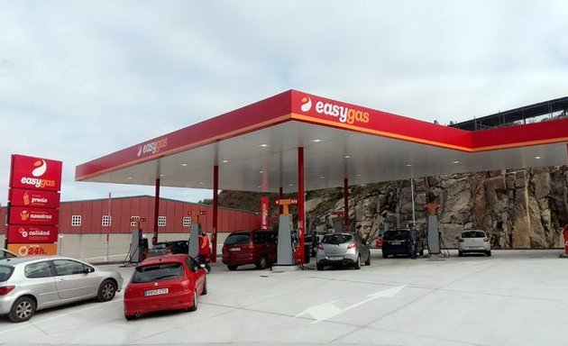 Foto de Gasolinera EasyGas A Coruña
