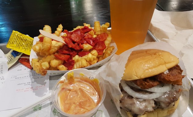 Photo of Shake Shack Canary Wharf